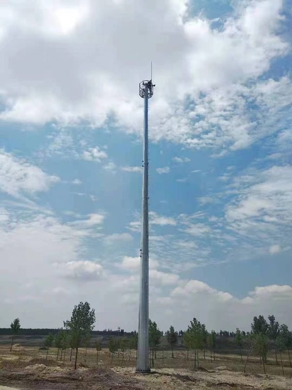 Toren met één buis heeft een eenvoudige en redelijke structuur